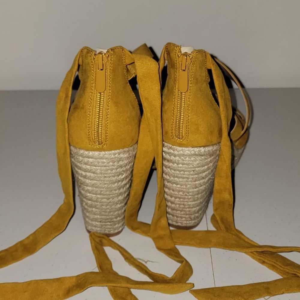 NWT Torrid Womens Mustard Lace Up Espadrille Wedge Sandals 9W 9 - Picture 6 of 8